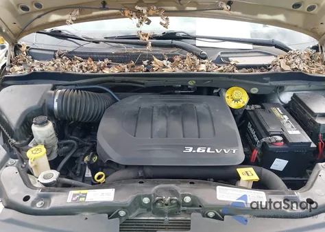 2014 Chrysler Town & Country Limited from USA, damaged, VIN 2C4RC1GG3ER297916